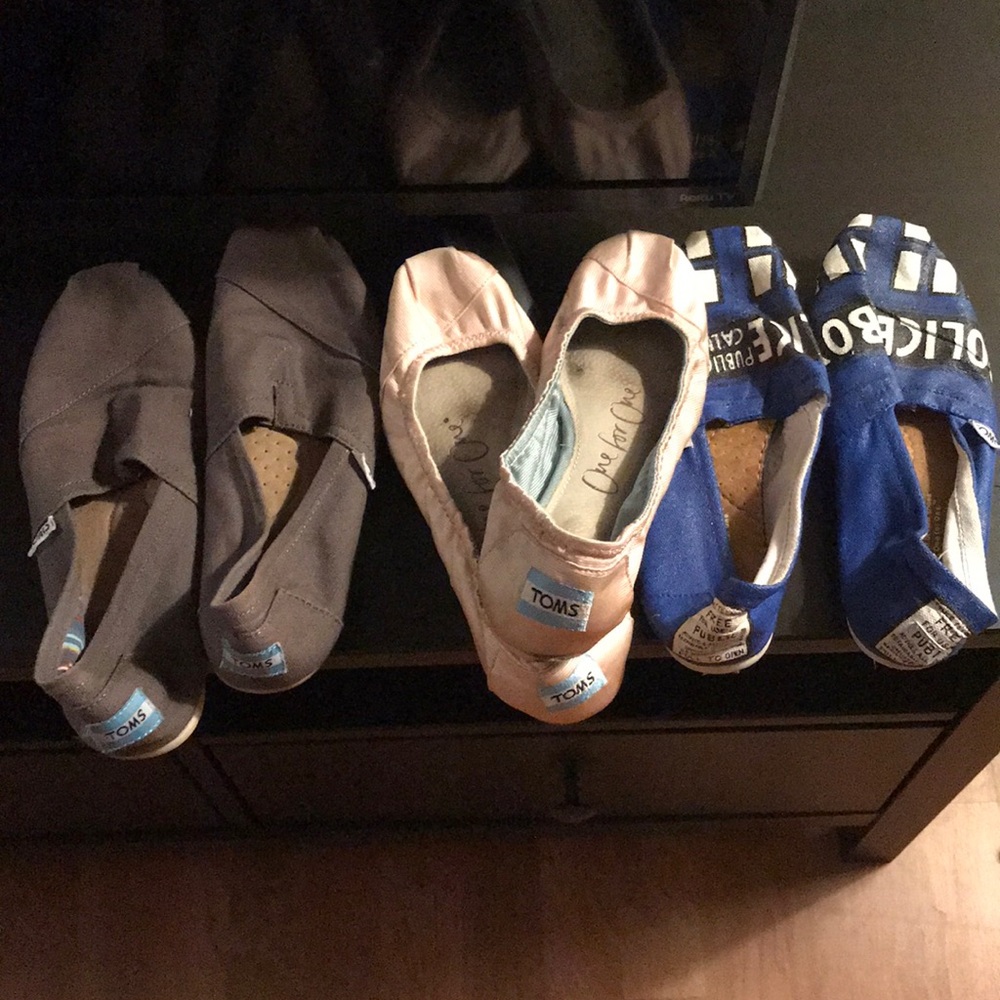 Toms Bundle size 6.5/7!